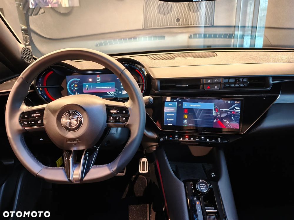 Alfa Romeo Junior 1.2 mHEV Ti eDCT - 13