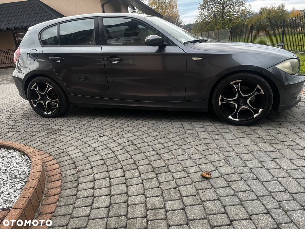 BMW Seria 1 118i - 4