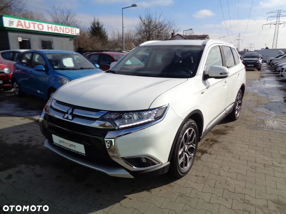 Mitsubishi Outlander 2.0 2WD Diamant Edition - 2