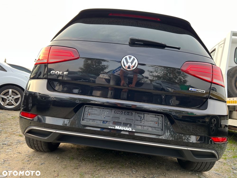 Volkswagen Golf - 15