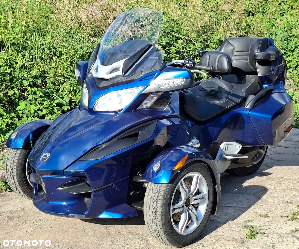 Can-Am Spyder - 12
