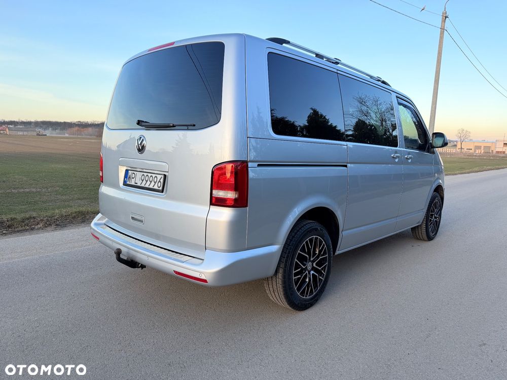 Volkswagen Caravelle - 11