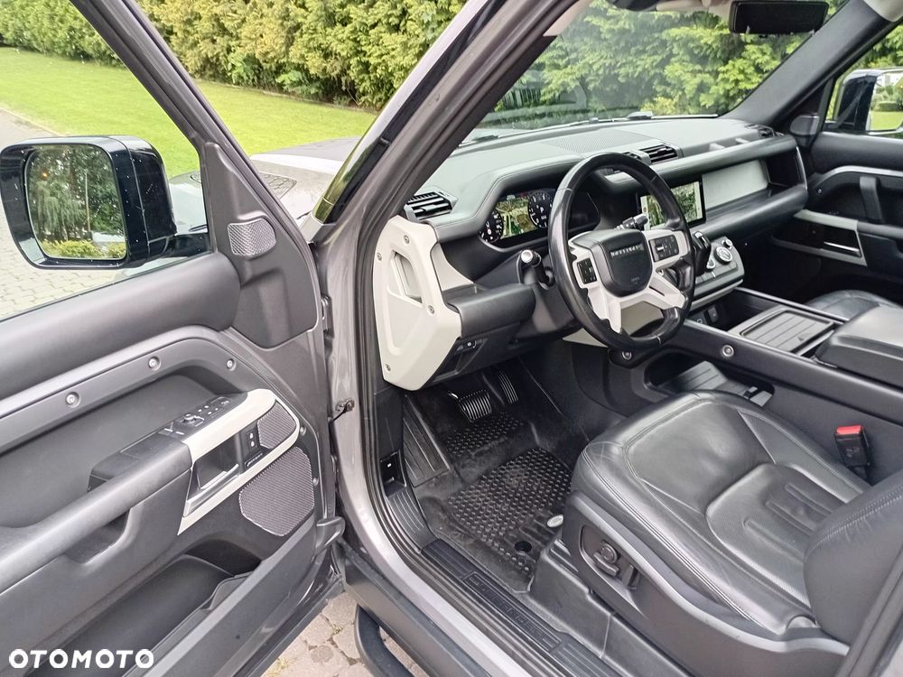 Land Rover Defender 3.0 D250 mHEV - 12