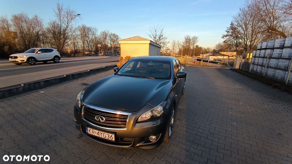 Infiniti M M37 S - 9