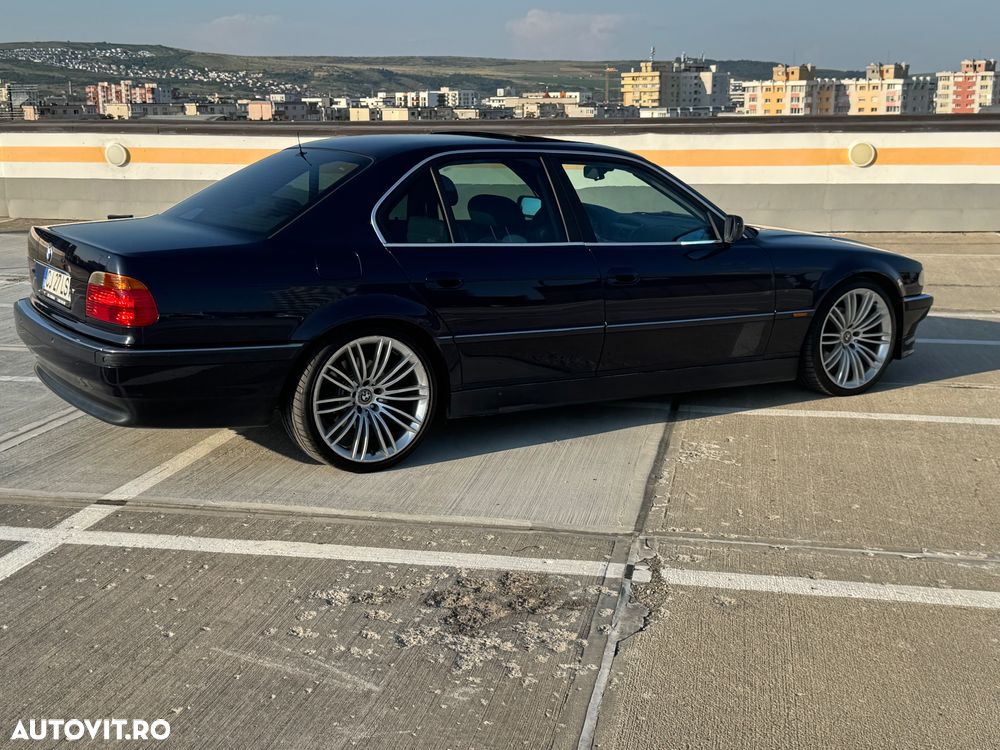 BMW Seria 7 728iA - 3