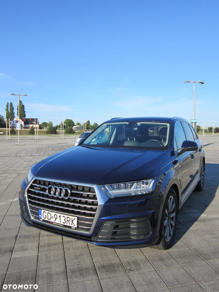 Audi Q7 - 1