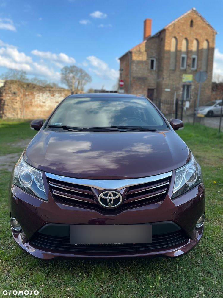 Toyota Avensis 1.8 Premium - 4