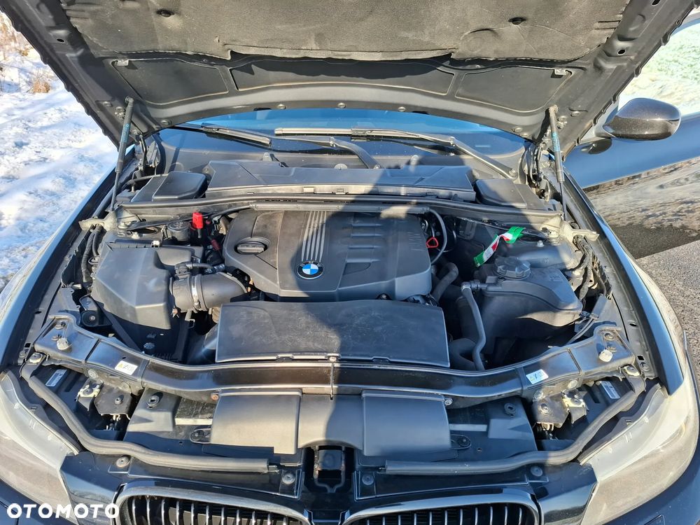 BMW Seria 3 318d - 21
