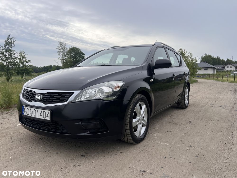 Kia Ceed 1.4 Comfort + - 1