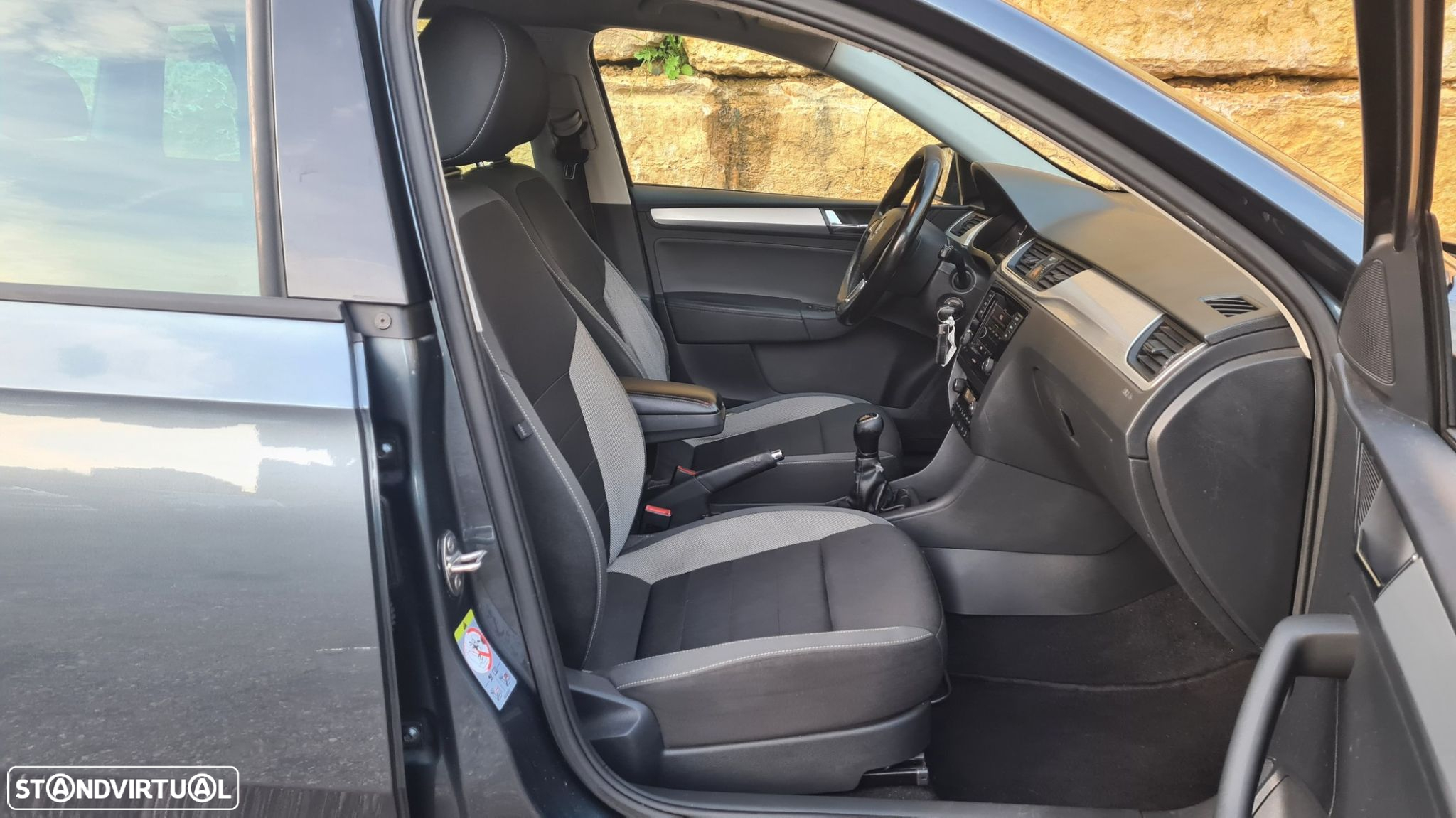 Skoda Rapid Spaceback 1.4 TDi Ambition - 28