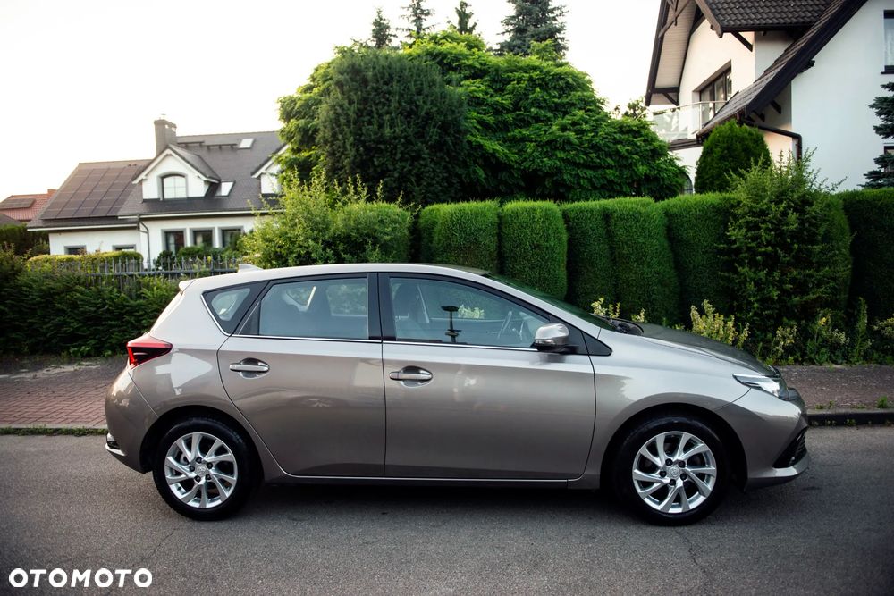 Toyota Auris 1.2 Turbo Comfort - 4