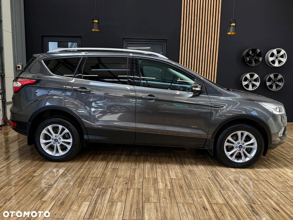 Ford Kuga 2.0 TDCi 4x4 Titanium - 6