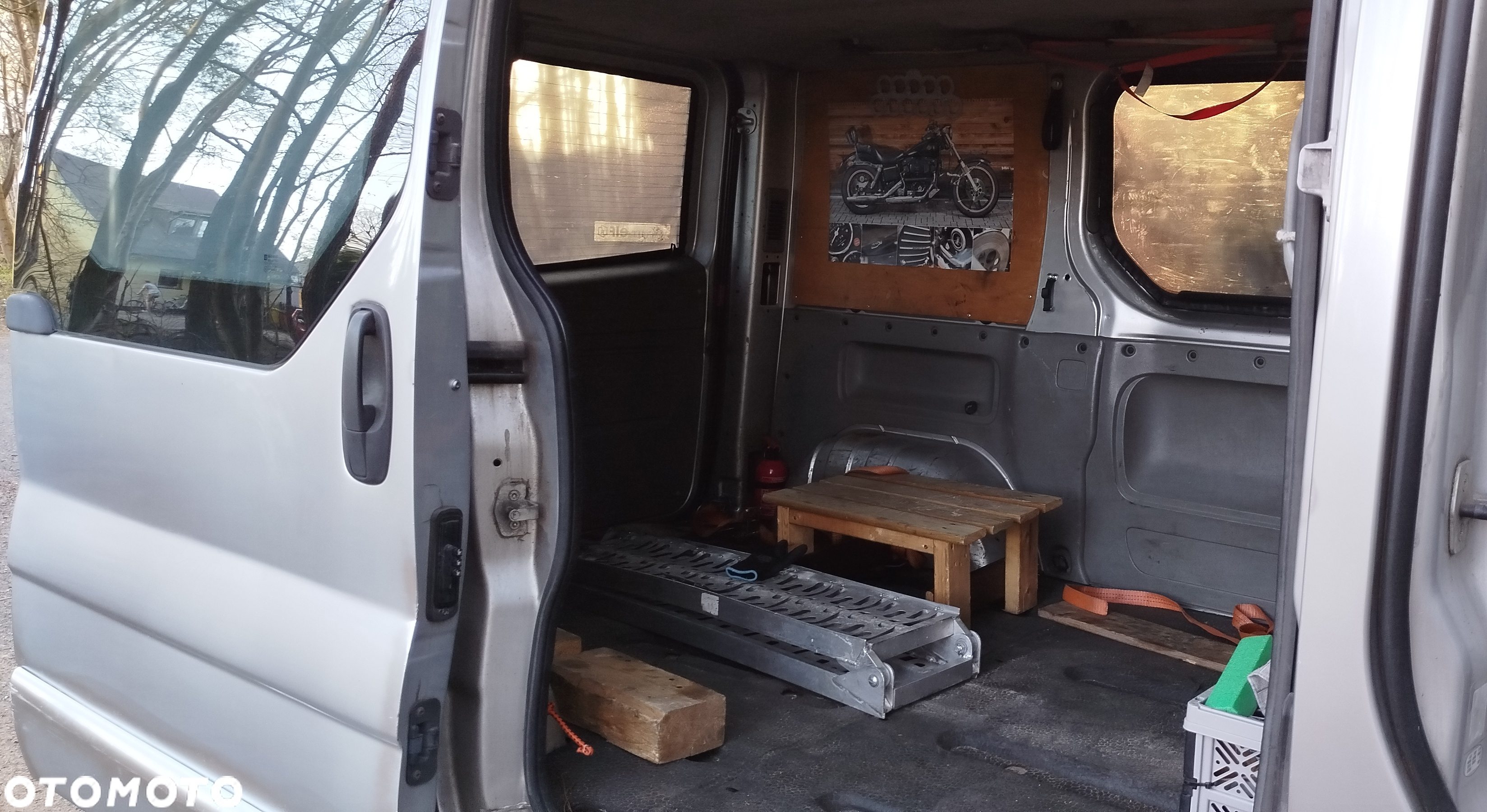Renault Trafic - 16
