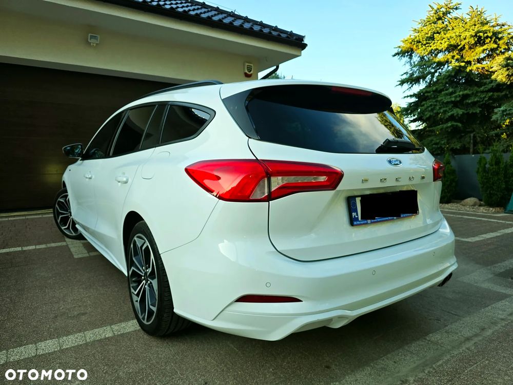 Ford Focus 1.5 EcoBoost ST-Line - 4