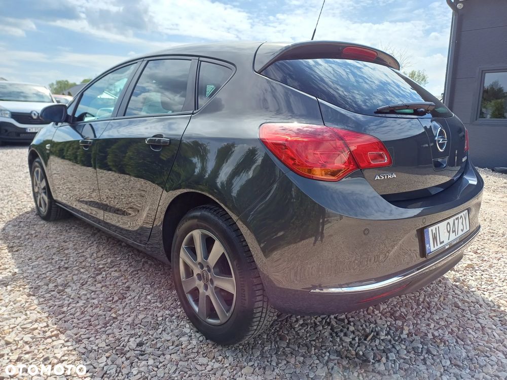 Opel Astra 1.4 Turbo 150 Jahre - 7