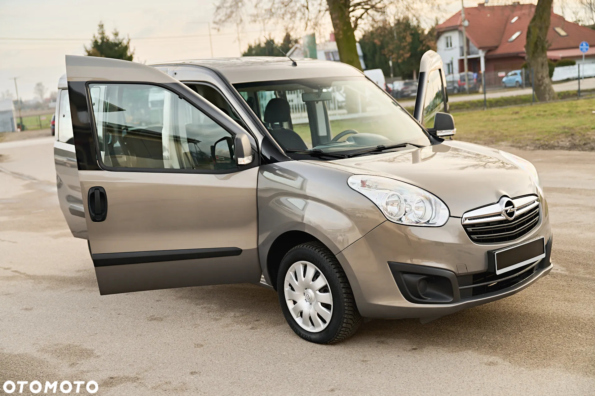 Opel Combo Tour 1.4 Enjoy Eu6 - 21