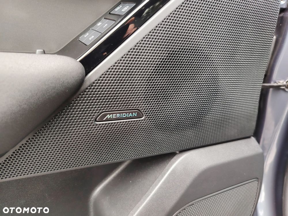 Land Rover Range Rover Velar 2.0 D200 mHEV R-Dynamic SE - 17