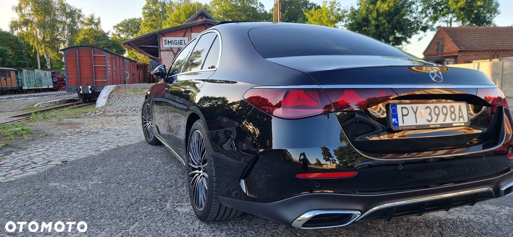 Mercedes-Benz Klasa E 220 d mHEV AMG 9G-Tronic - 8