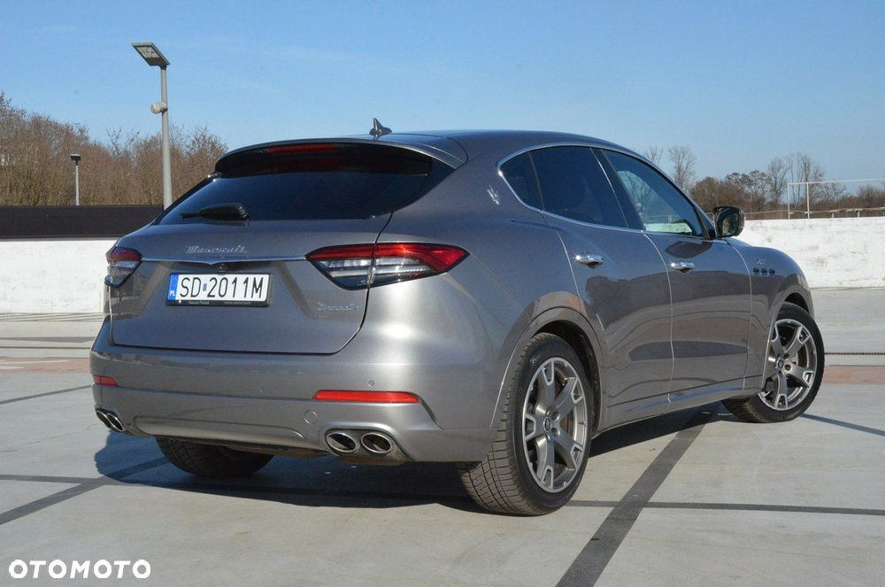 Maserati Levante MHEV Executive - 18