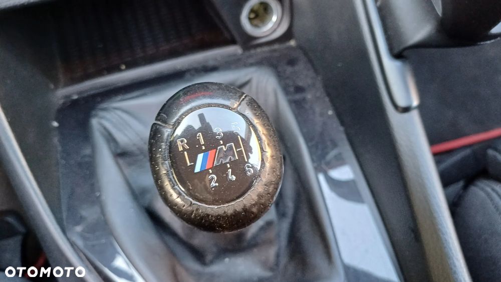 BMW X1 sDrive18d xLine - 22