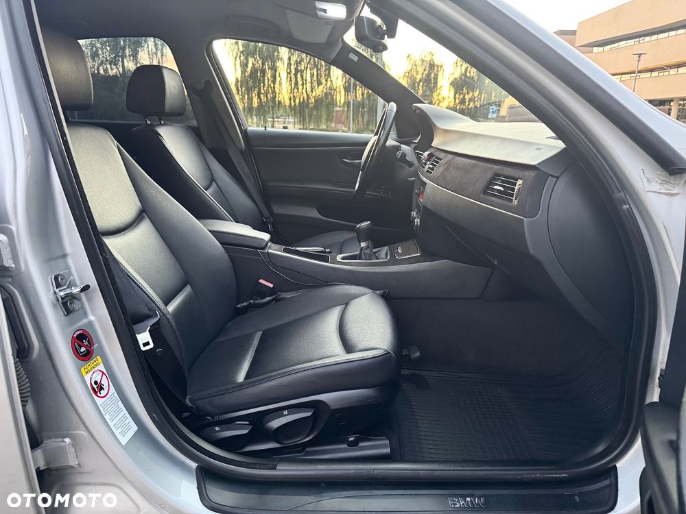 BMW Seria 3 - 28