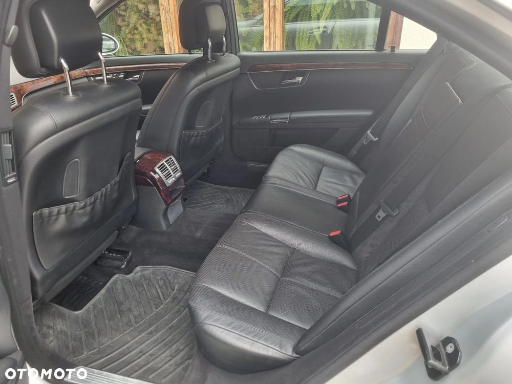 Mercedes-Benz Klasa S 500 4Matic 7G-TRONIC - 19