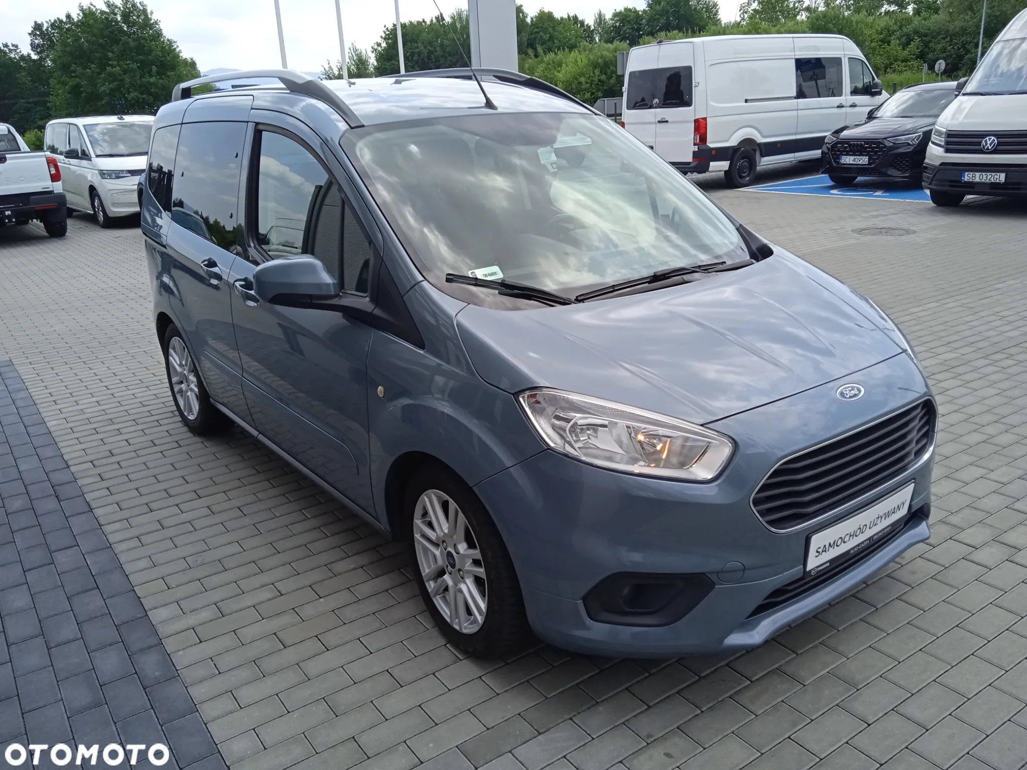Ford Tourneo Courier 1.5 TDCi Titanium - 2
