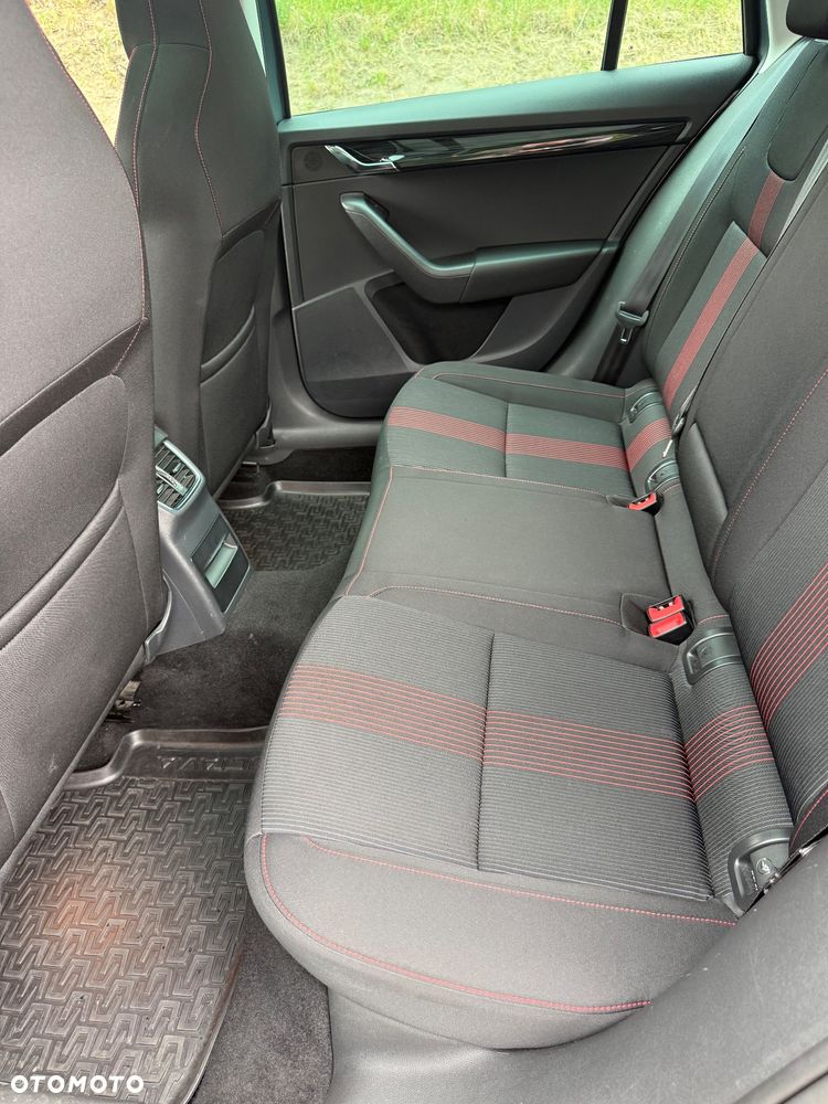 Skoda Octavia 1.6 TDI DSG Premium Edition - 16