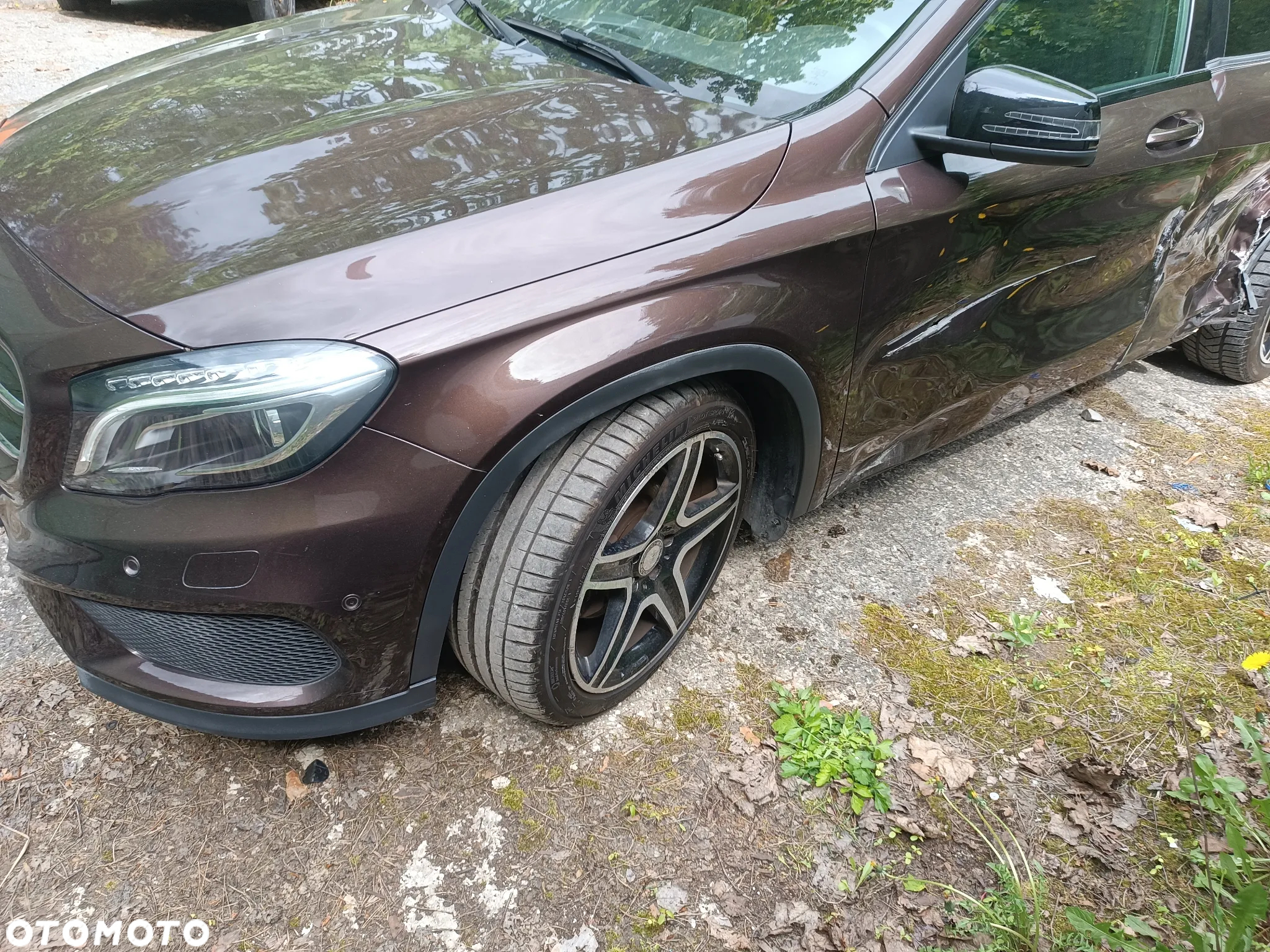 Mercedes-Benz GLA - 8