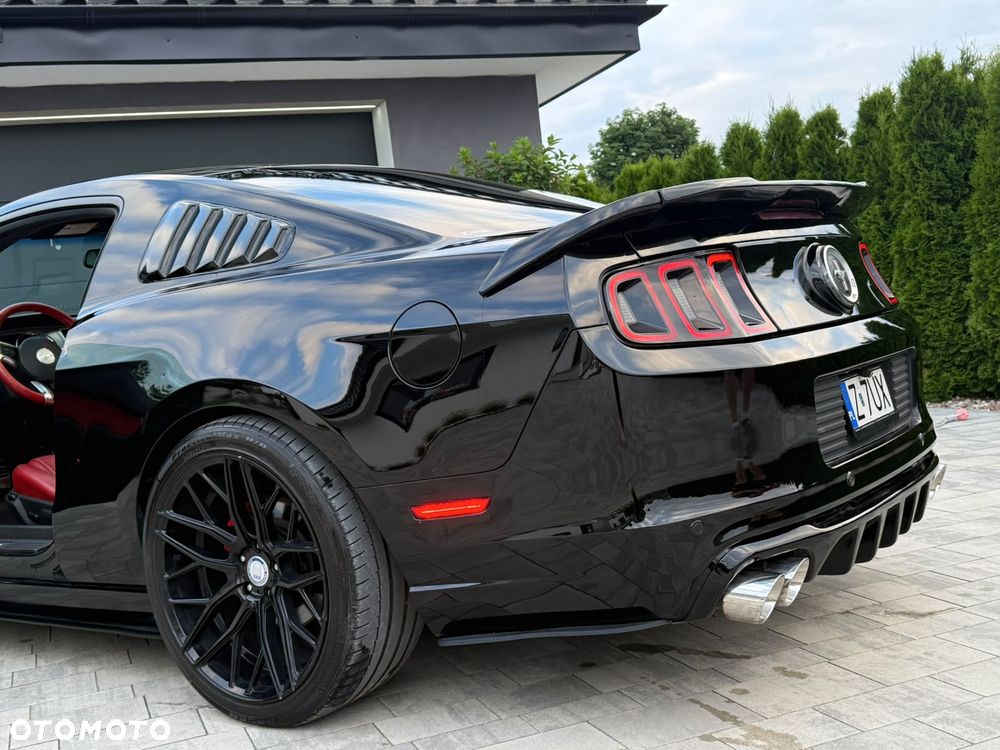 Ford Mustang - 3