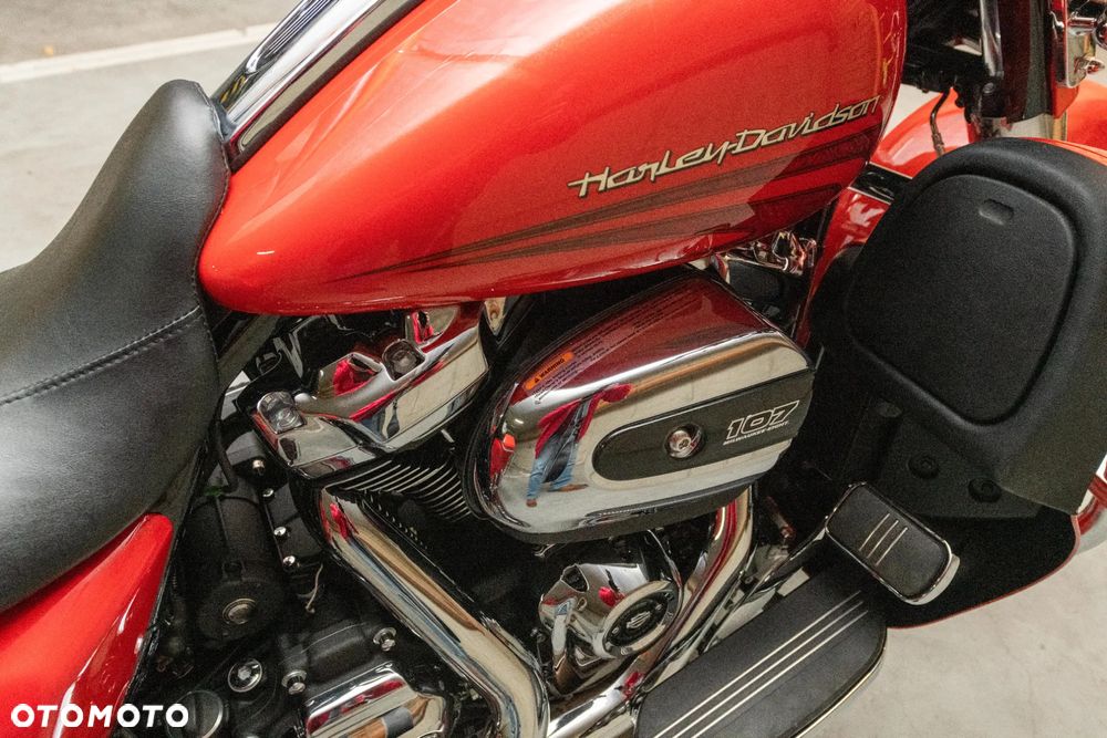 Harley-Davidson Touring Street Glide - 10