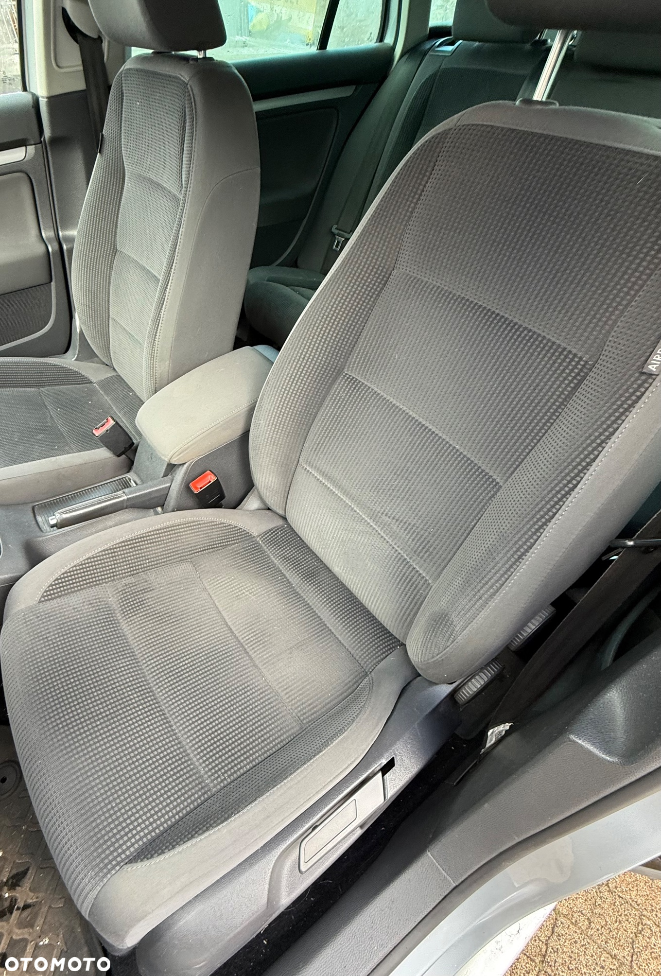 Volkswagen Golf V 1.9 TDI Comfortline - 14