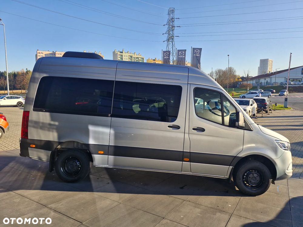 Mercedes-Benz Sprinter - 4