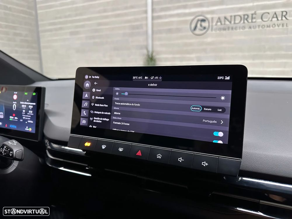 MG MG4 77 kWh Extended Range Luxury - 34