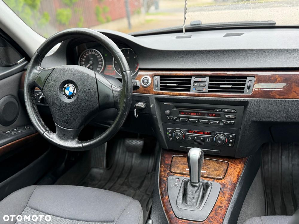 BMW Seria 3 - 23
