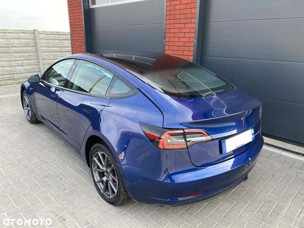 Tesla Model 3 Standard Hinterradantrieb - 30