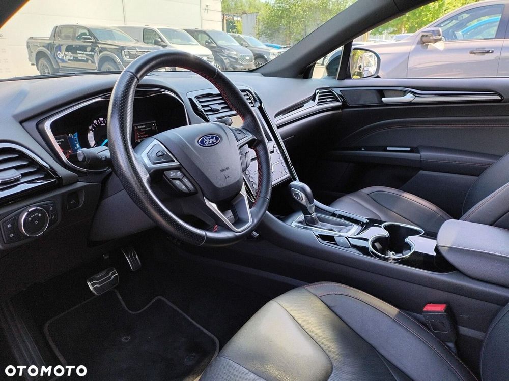 Ford Mondeo - 12