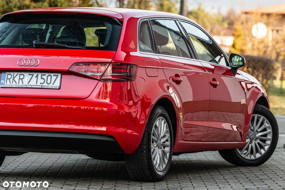 Audi A3 Sportback 1.4 TFSI Ambiente - 18