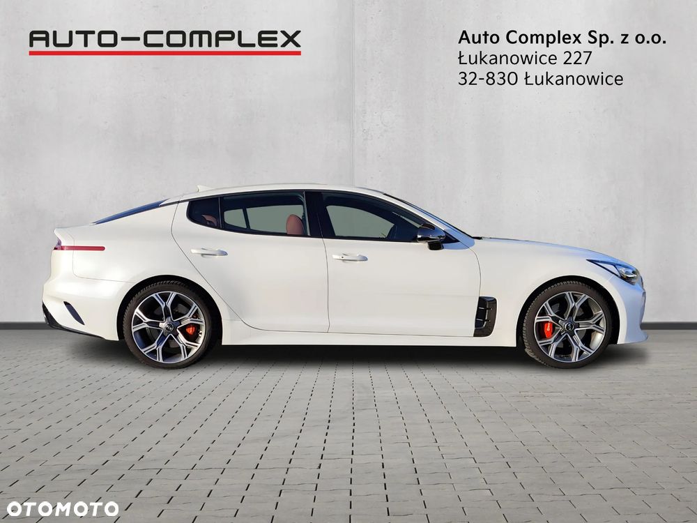 Kia Stinger - 6