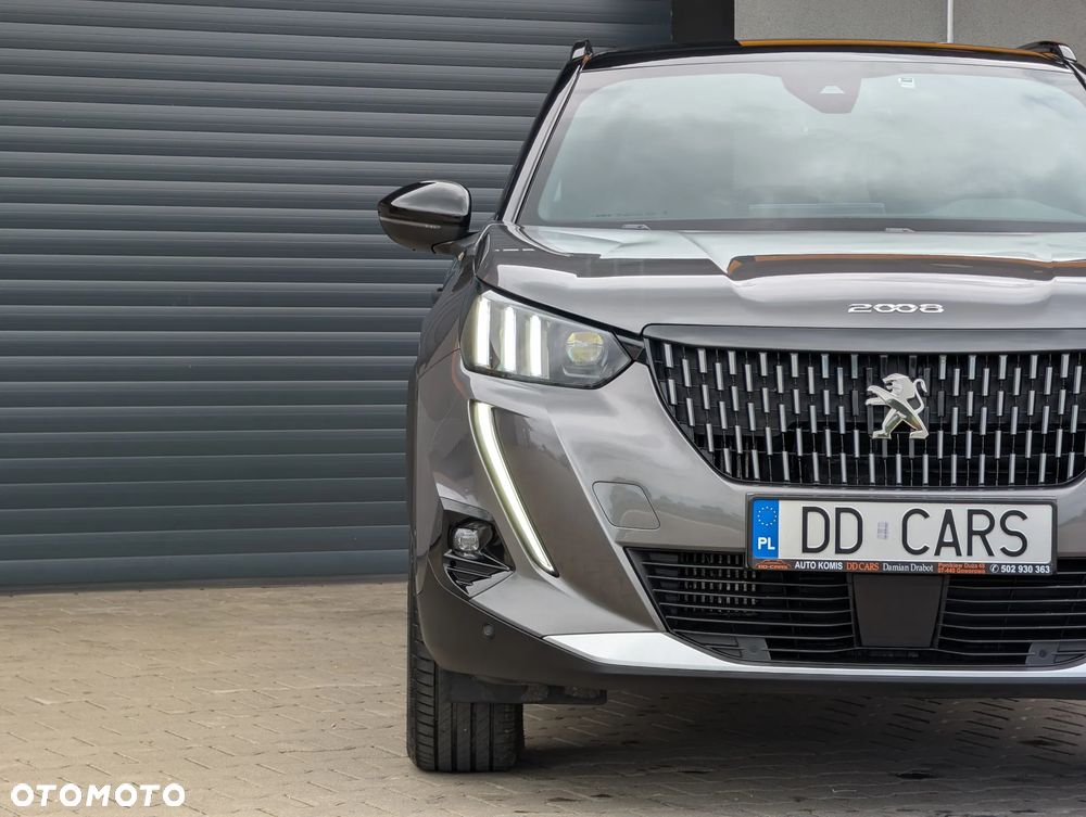 Peugeot 2008 PureTech 130 EAT8 GT - 4
