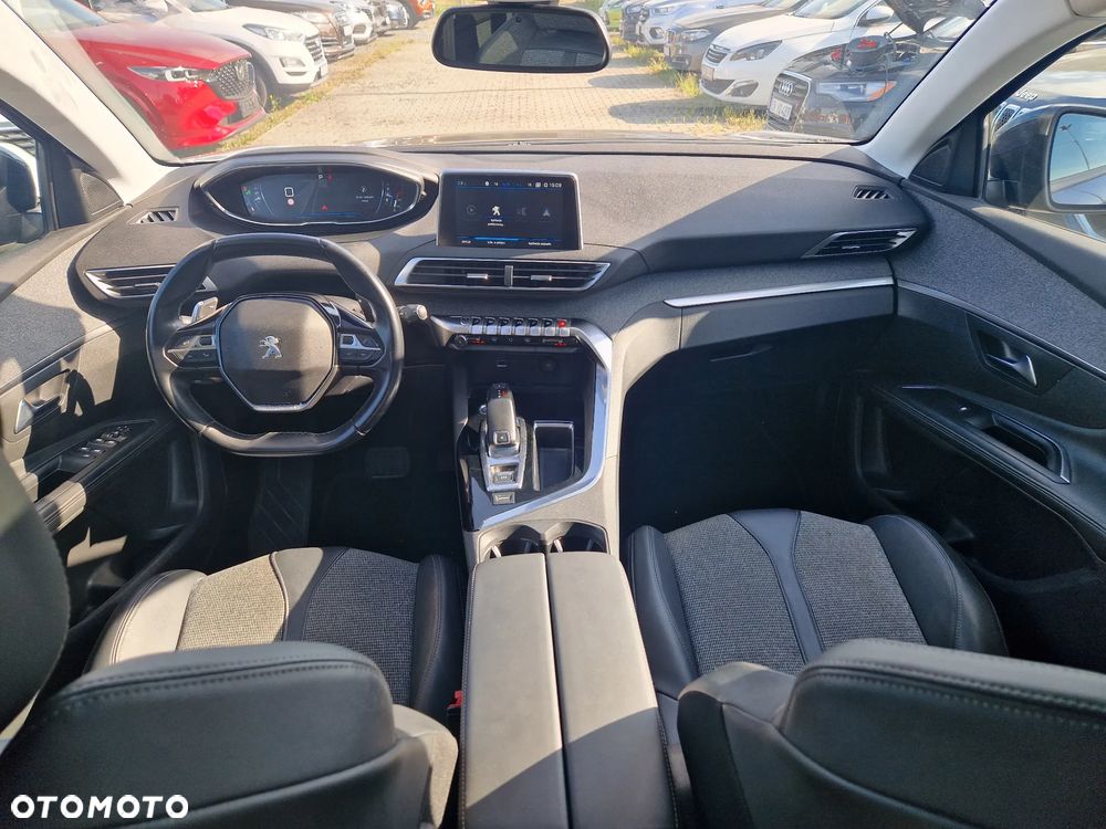 Peugeot 5008 PureTech 130 EAT8 Stop & Start Allure Pack - 21