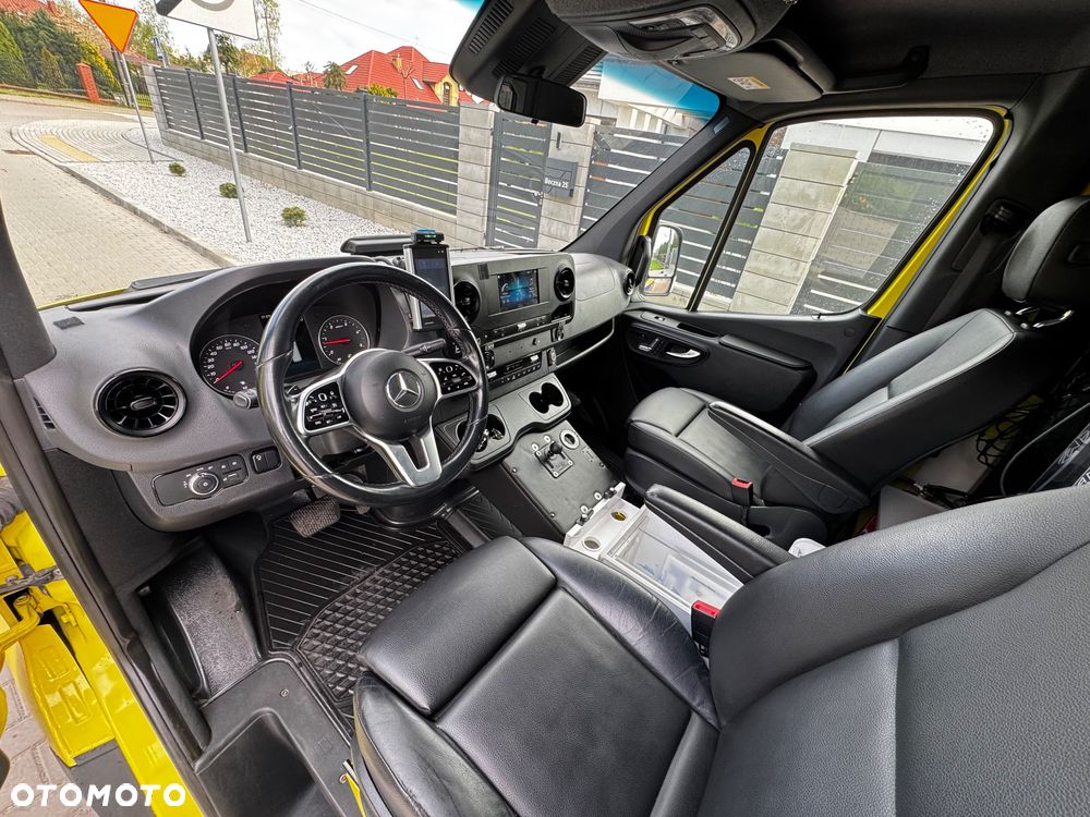 Mercedes-Benz Sprinter - 5