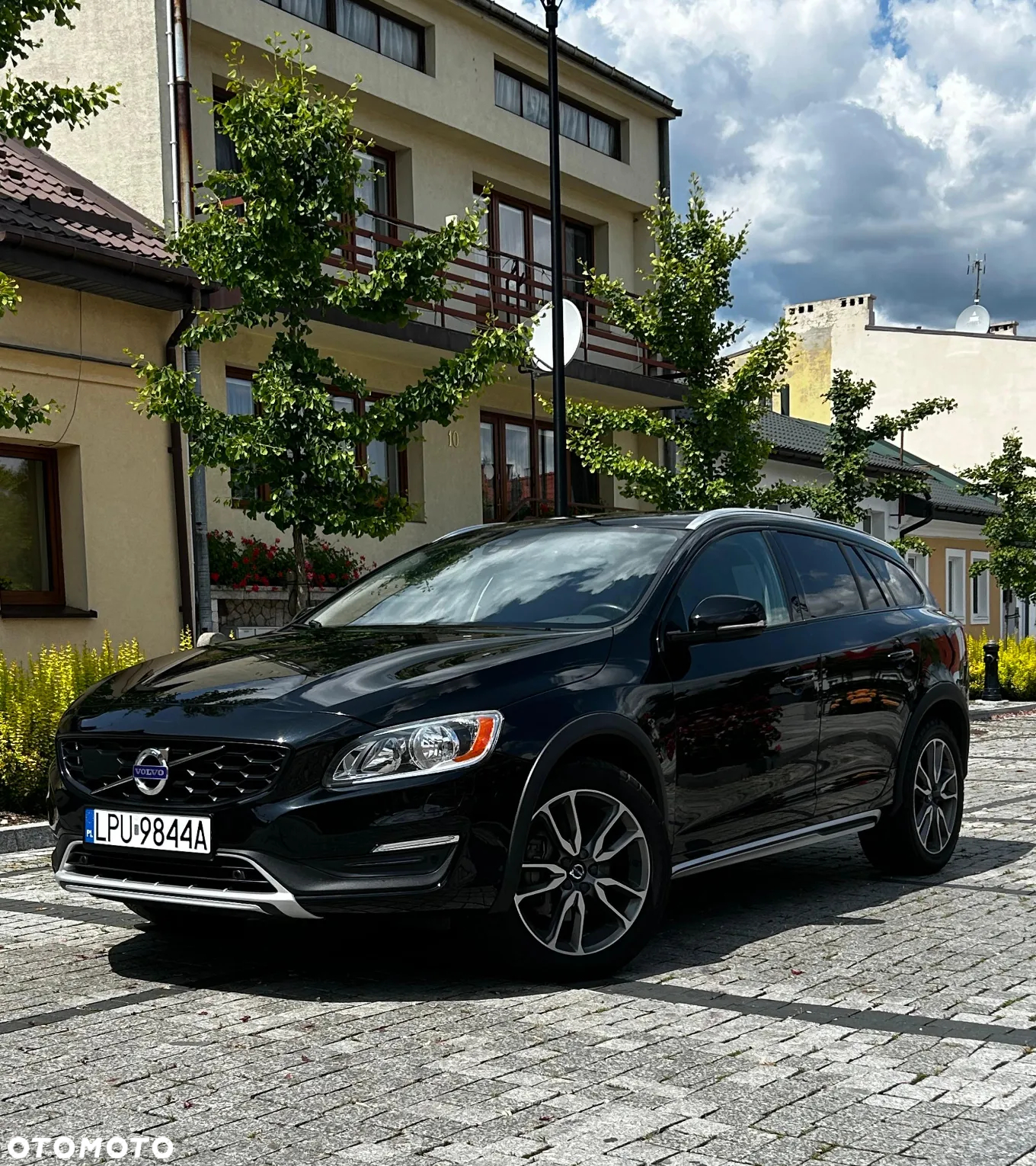 Volvo V60 Cross Country - 2