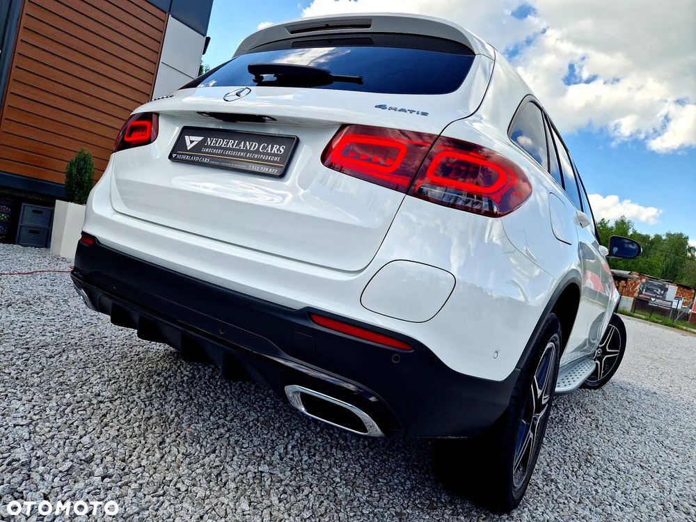Mercedes-Benz GLC 300 de 4Matic 9G-TRONIC AMG Line Plus - 38