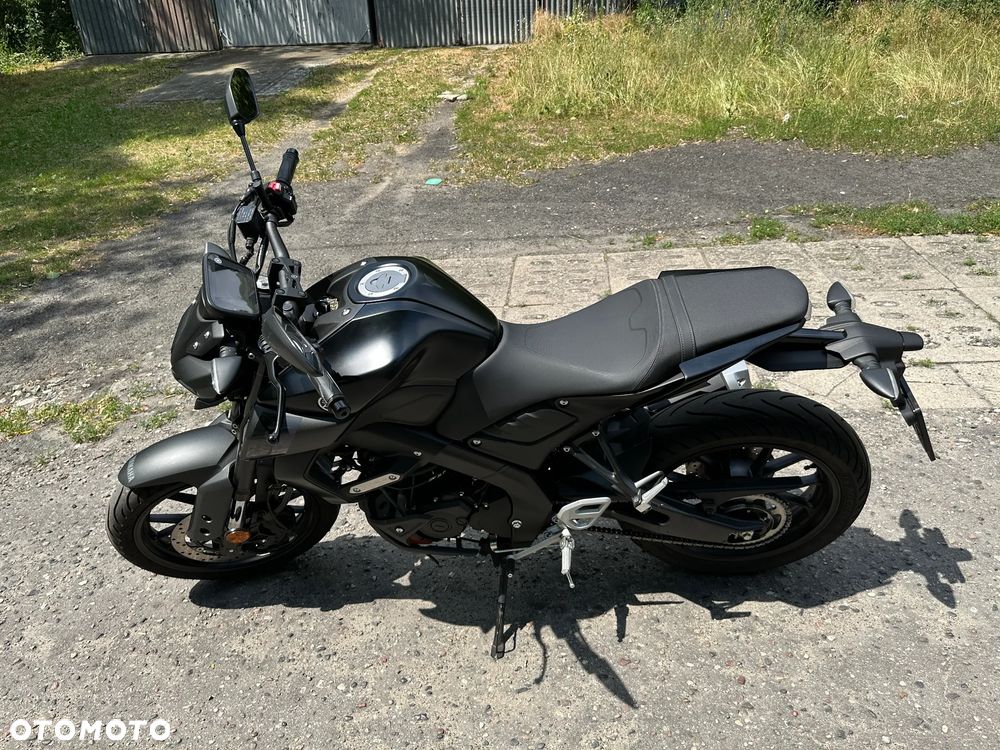 Yamaha MT - 3