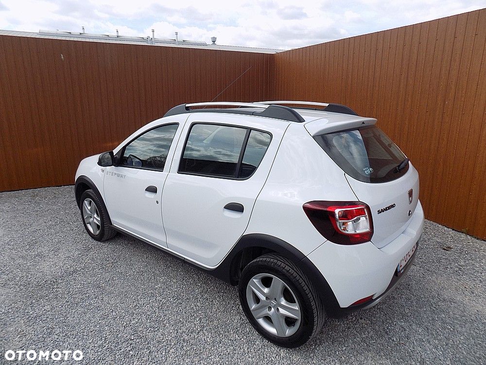 Dacia Sandero Stepway 0.9 TCe Laureate - 4