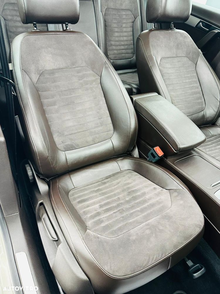 Volkswagen Passat 2.0 Blue TDI SCR Highline - 24