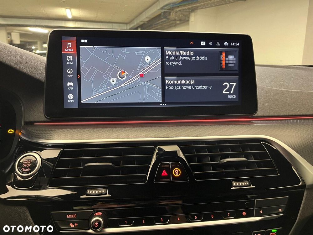 BMW Seria 5 530d xDrive mHEV M Sport sport - 24