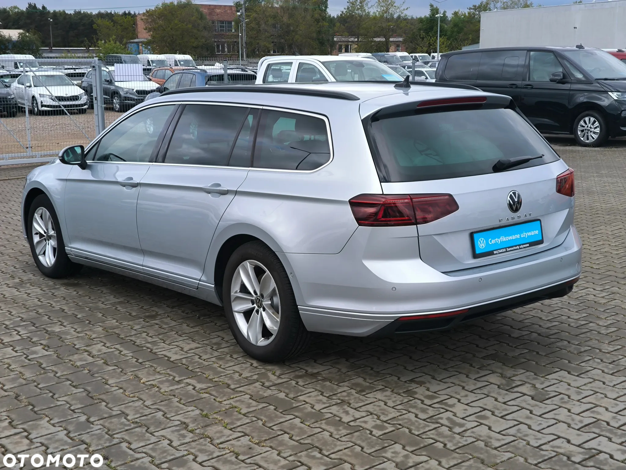 Volkswagen Passat 2.0 TDI Business DSG - 6