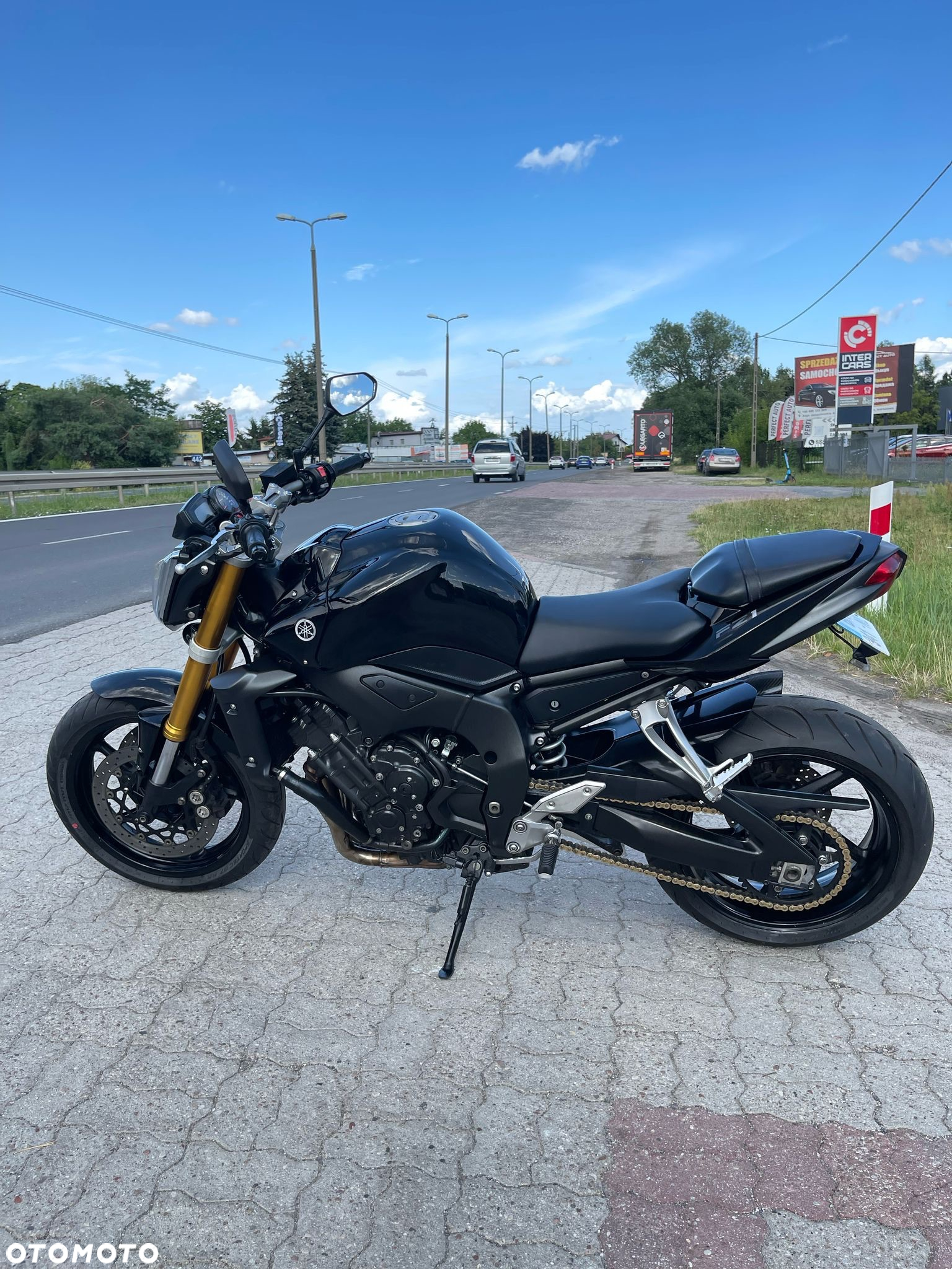 Yamaha FZ - 7